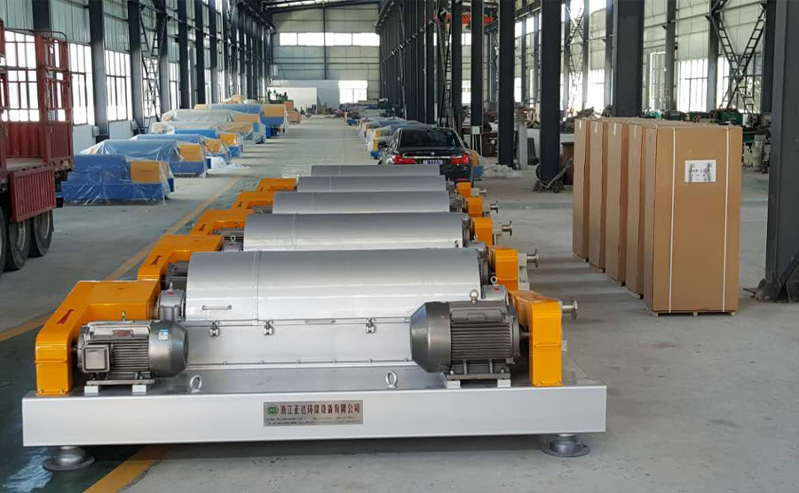 臥螺式離心脫水機(圖1) undefined