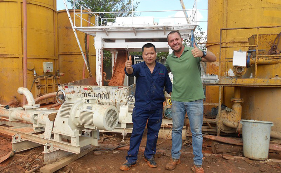 臥螺離心機(jī)新型三錐角技術(shù)(圖1) undefined