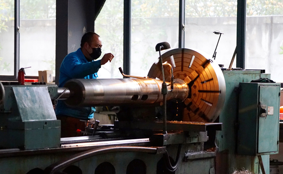 現(xiàn)在工業(yè)離心機(jī)的發(fā)展歷史及趨勢(圖1) undefined