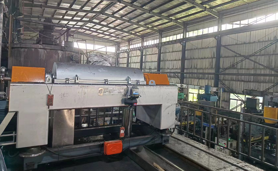 臥螺離心機(jī)廠家介紹含油污水和處理(圖1) 臥螺離心機(jī)廠家介紹含油污水和處理(圖1)