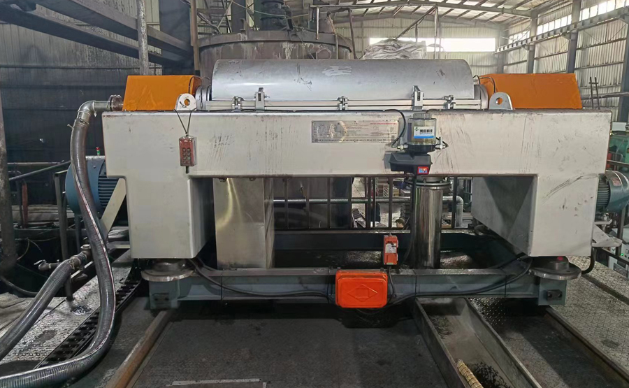 臥螺沉降離心機(jī)的防爆性能(圖1) 臥螺沉降離心機(jī)的防爆性能(圖1)