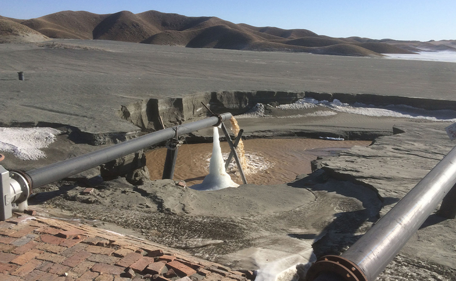 渣液脫水機設(shè)備之臥螺離心機的使用(圖1) undefined